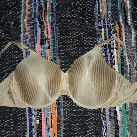 Playtex Full Coverage Bra - Picture 1 of 4